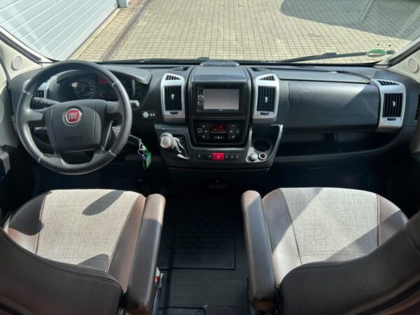 VANTourer 630 /automatique /148HP/solaire/auvent/caméra/AHK