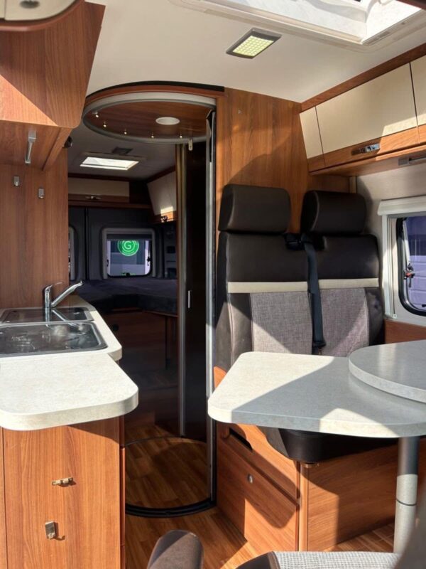 VANTourer 630 /automatique /148HP/solaire/auvent/caméra/AHK