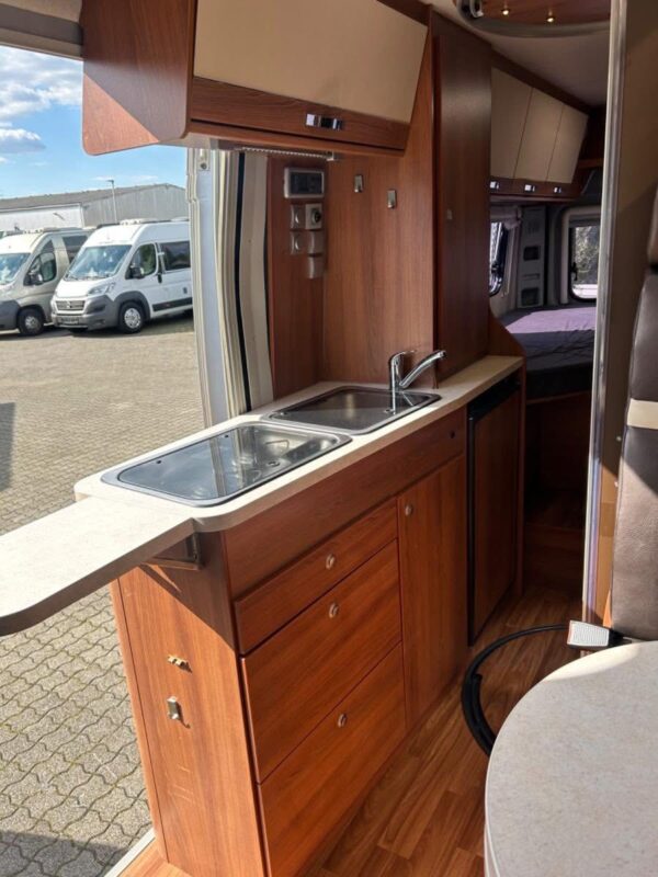 VANTourer 630 /automatique /148HP/solaire/auvent/caméra/AHK