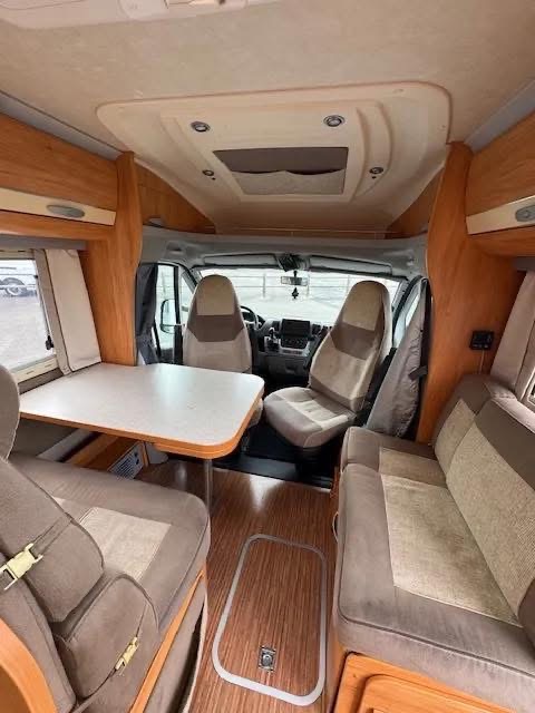 IMG_3046 Adria Modèle / Gamme : CORAL 680 ST