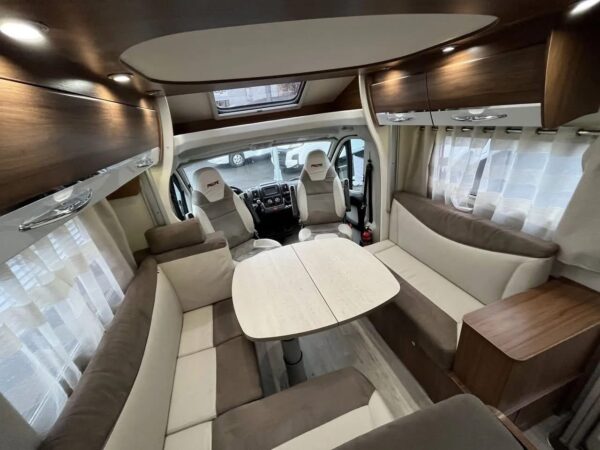 Pilote P716 Essentiel 2017