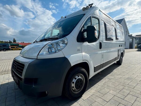 Globecar Globescout**Automatique**180 ch**3 L**ERST 94 T KM
