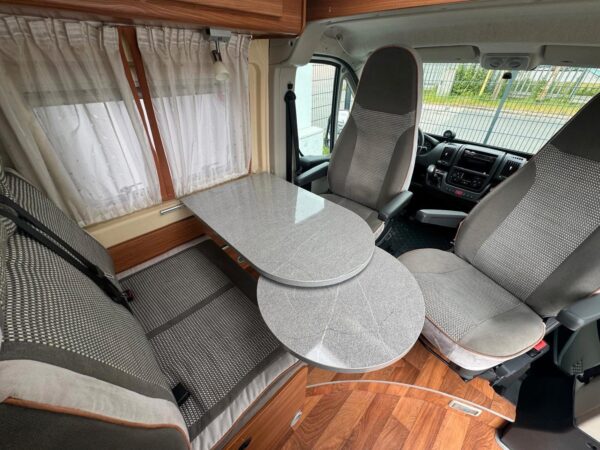 Globecar Globescout**Automatique**180 ch**3 L**ERST 94 T KM