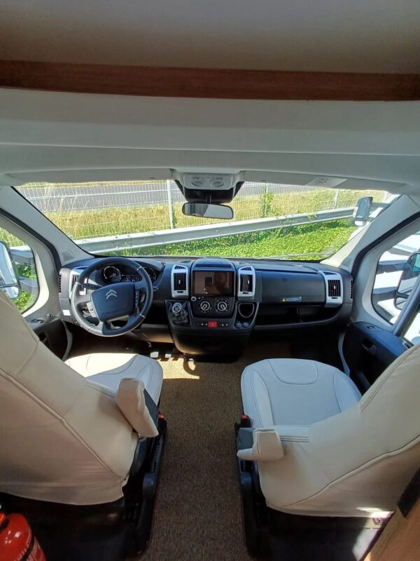 Pilote P 696 U EVIDENCE 2023