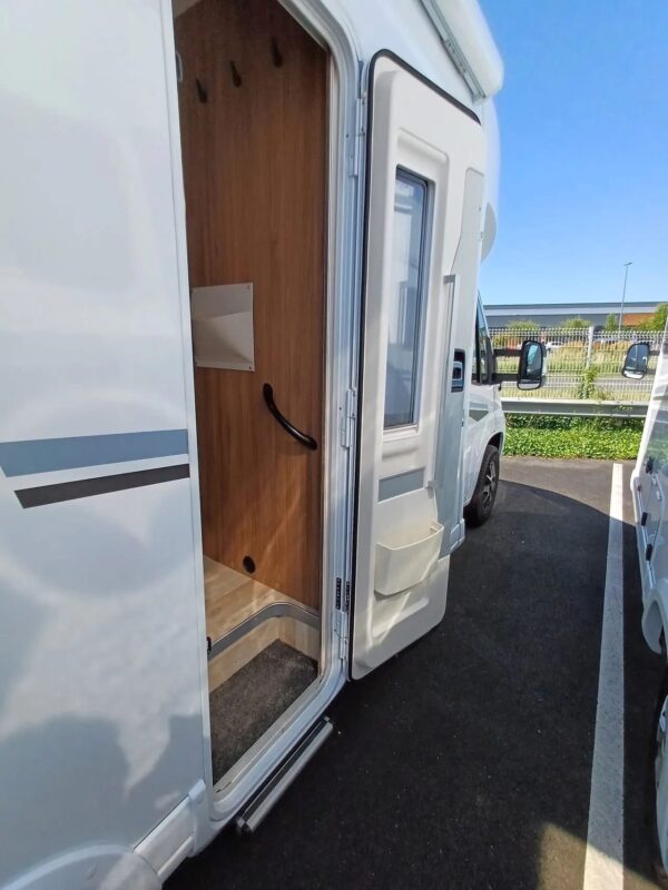 Pilote P 696 U EVIDENCE 2023