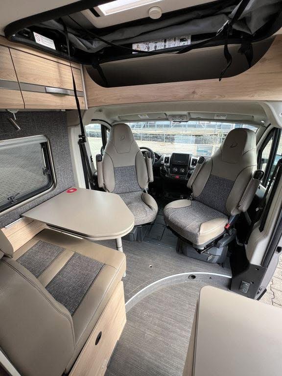 Dethleffs Globetrail 600 S Peugeot 140 CV