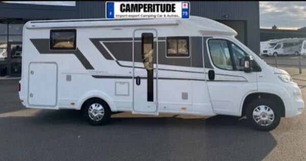 IMG_3510 Adria Modèle / Gamme : Compact PLUS DL