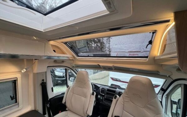 Laika Ecovip 540 Winterfest Skyview