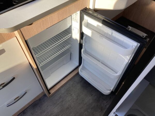 Mooveo Van 60EB Occasion, transformation lit, auvent