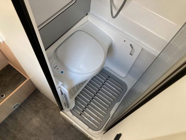 Mooveo Van 60EB Occasion, transformation lit, auvent