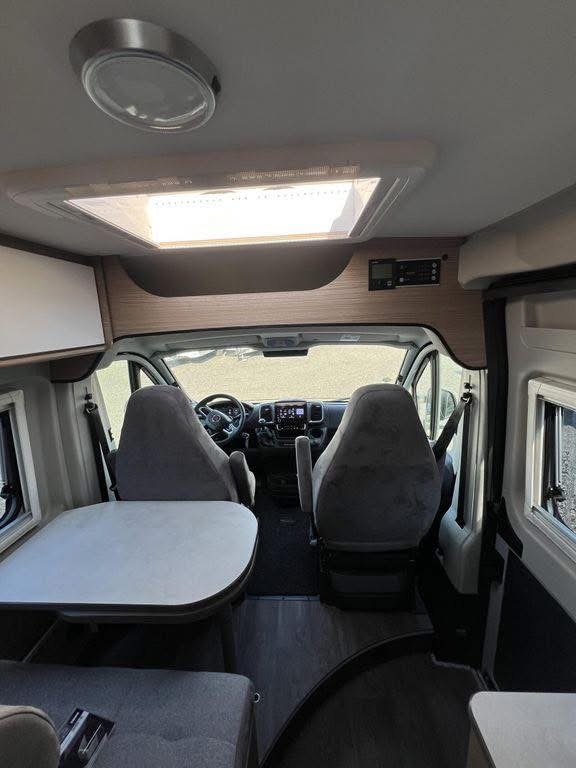 Carado Edition15 CV 600 *Auvent*Suspension pneumatique*NAVI*RFK