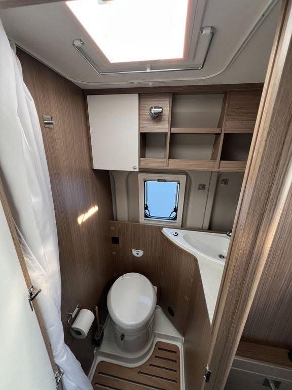 Carado Edition15 CV 600 *Auvent*Suspension pneumatique*NAVI*RFK