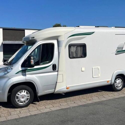 LMC Breezer V633 G - Festett - auto.Sat/TV - Solar