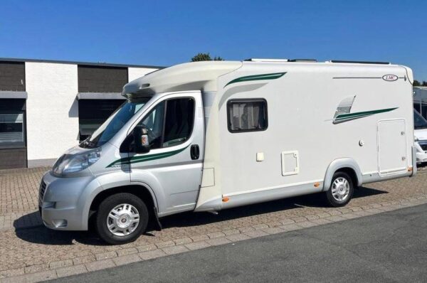 LMC Breezer V633 G - Festett - auto.Sat/TV - Solar