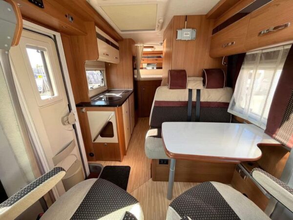 LMC Breezer V633 G - Festett - auto.Sat/TV - Solar