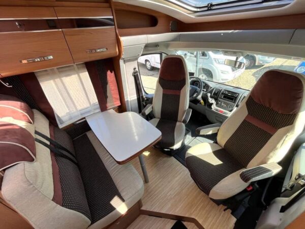 LMC Breezer V633 G - Festett - auto.Sat/TV - Solar