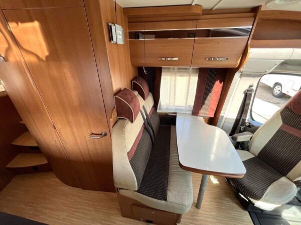 LMC Breezer V633 G - Festett - auto.Sat/TV - Solar