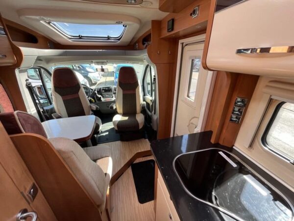 LMC Breezer V633 G - Festett - auto.Sat/TV - Solar