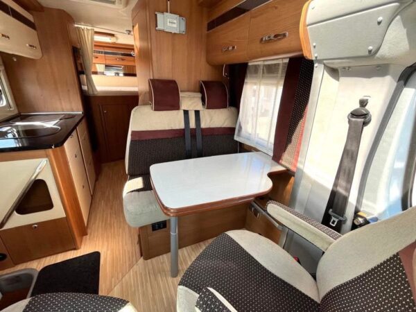 LMC Breezer V633 G - Festett - auto.Sat/TV - Solar