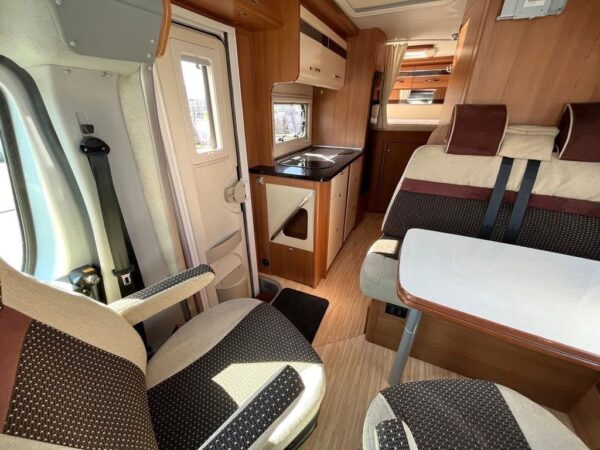 LMC Breezer V633 G - Festett - auto.Sat/TV - Solar