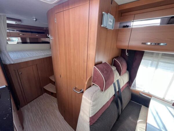 LMC Breezer V633 G - Festett - auto.Sat/TV - Solar