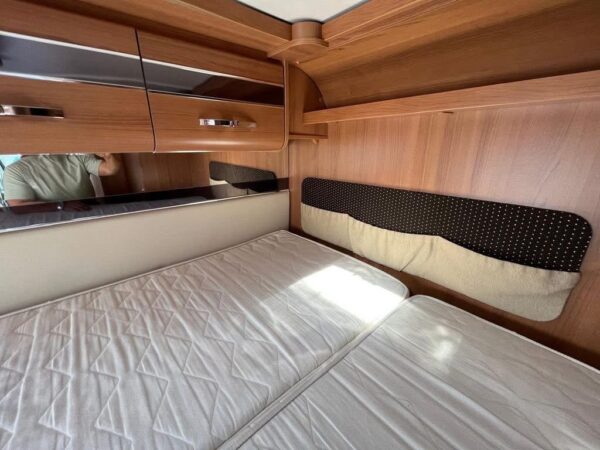 LMC Breezer V633 G - Festett - auto.Sat/TV - Solar