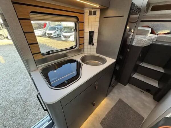 Hymer ML-T CrossTrail 580 • Occasion • 3 Couchages • 2026 Profilé • Diesel • Boîte automatique • 190 Ch DIN